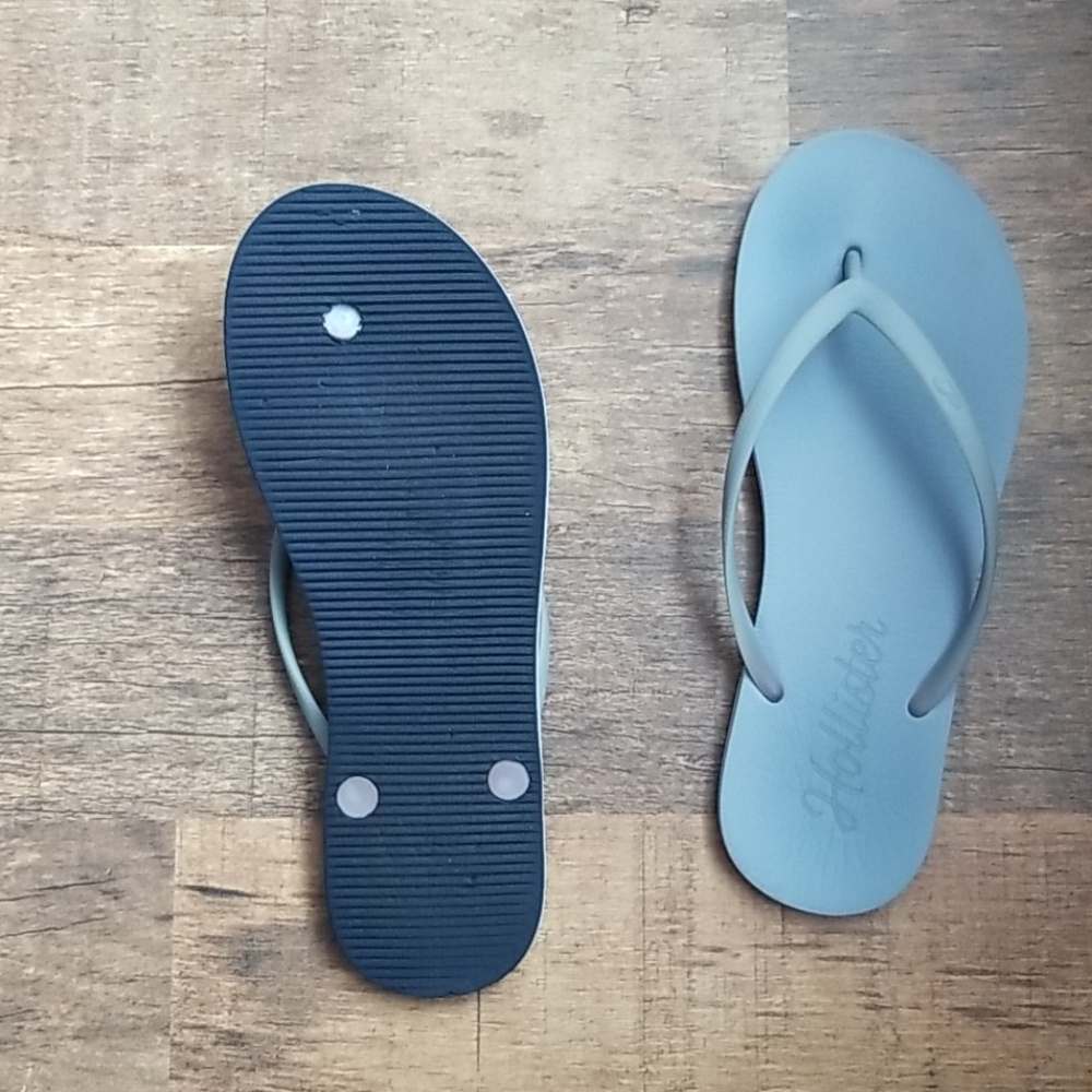 Sandals - Picture 2 of 2